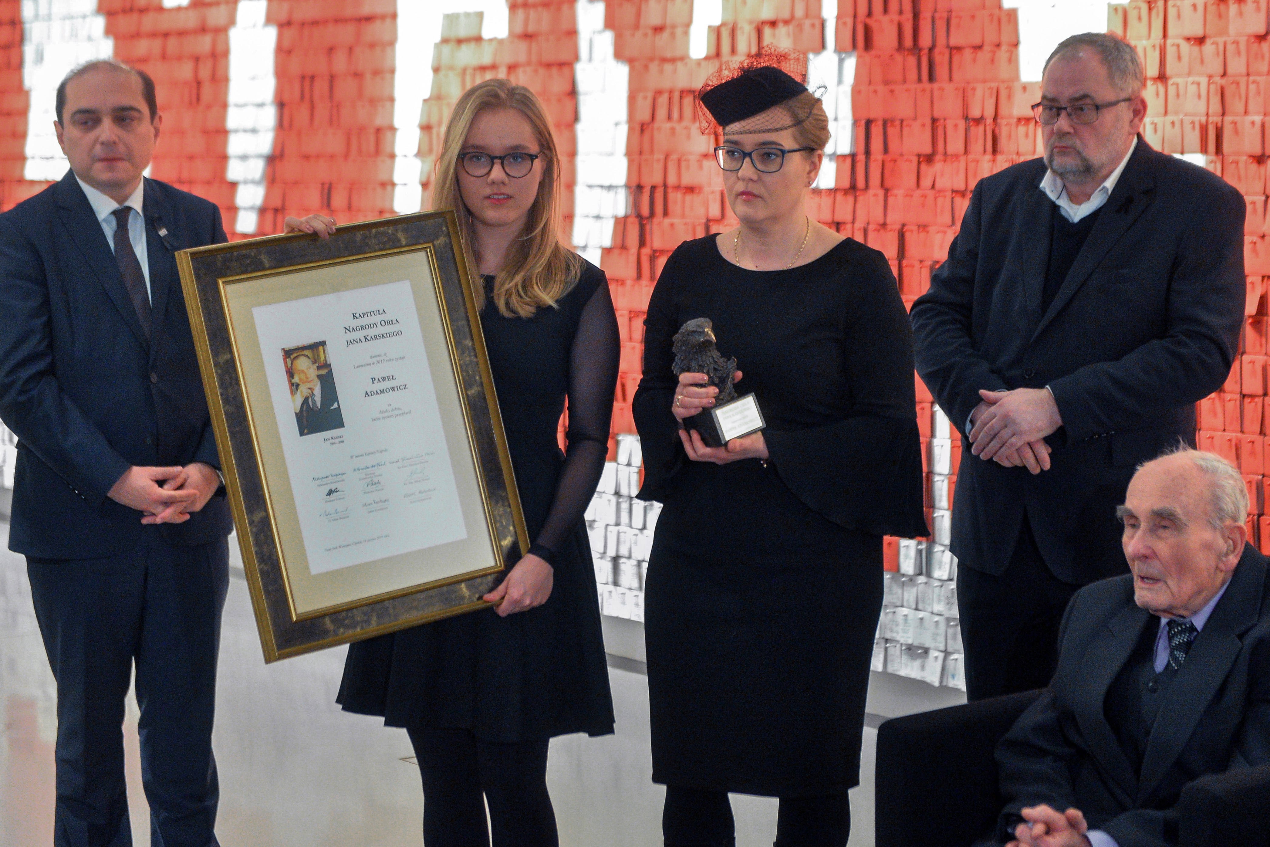 Brat Adamowicza: Przetoczyli Pawłowi 20 litrów krwi, podczas gdy człowiek ma 5-6