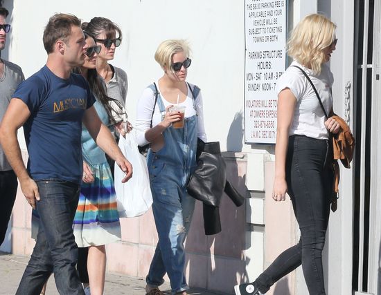 Demi Moore i jej córki mają powody do świętowania (FOTO)