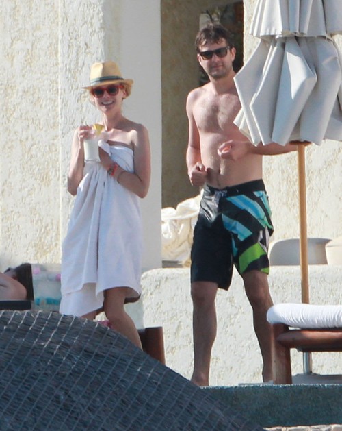 Diane Kruger i Joshua Jackson wygrzewaja się w słońcu Diane Kruger i Joshua Jackson wygrzewaja się w słońcu