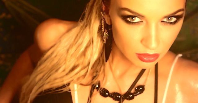 Dilajs - seksowne siostry śpiewają Bailando (VIDEO) Dilajs - seksowne siostry śpiewają Bailando (VIDEO)