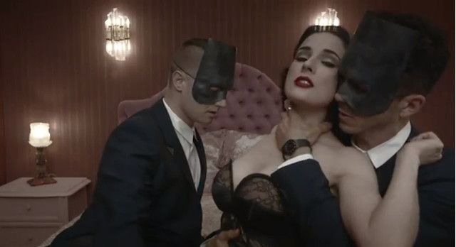 Dita von Teese w zmysłowym teledysku (VIDEO)