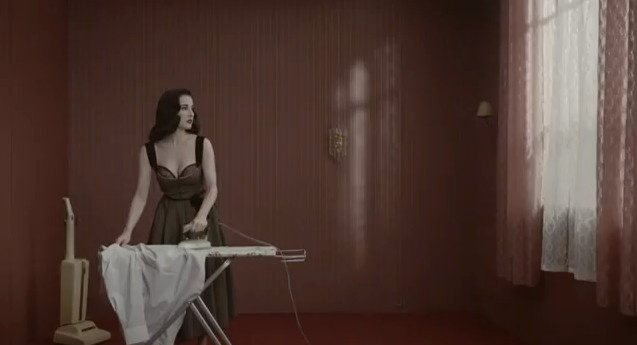 Dita von Teese w zmysłowym teledysku (VIDEO)