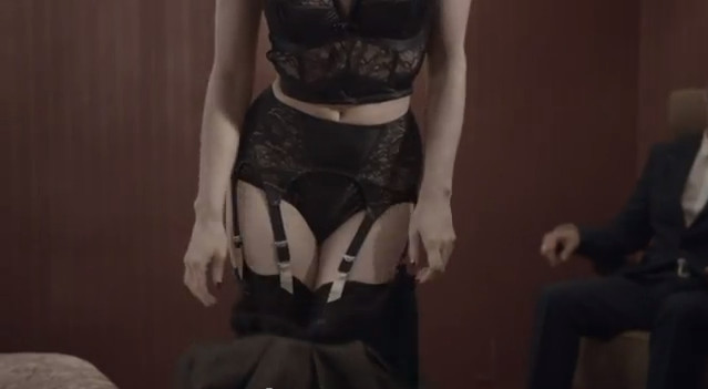 Dita von Teese w zmysłowym teledysku (VIDEO)