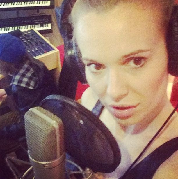 Doda pokazała się bez makijażu (FOTO) Doda pokazała się bez makijażu (FOTO)