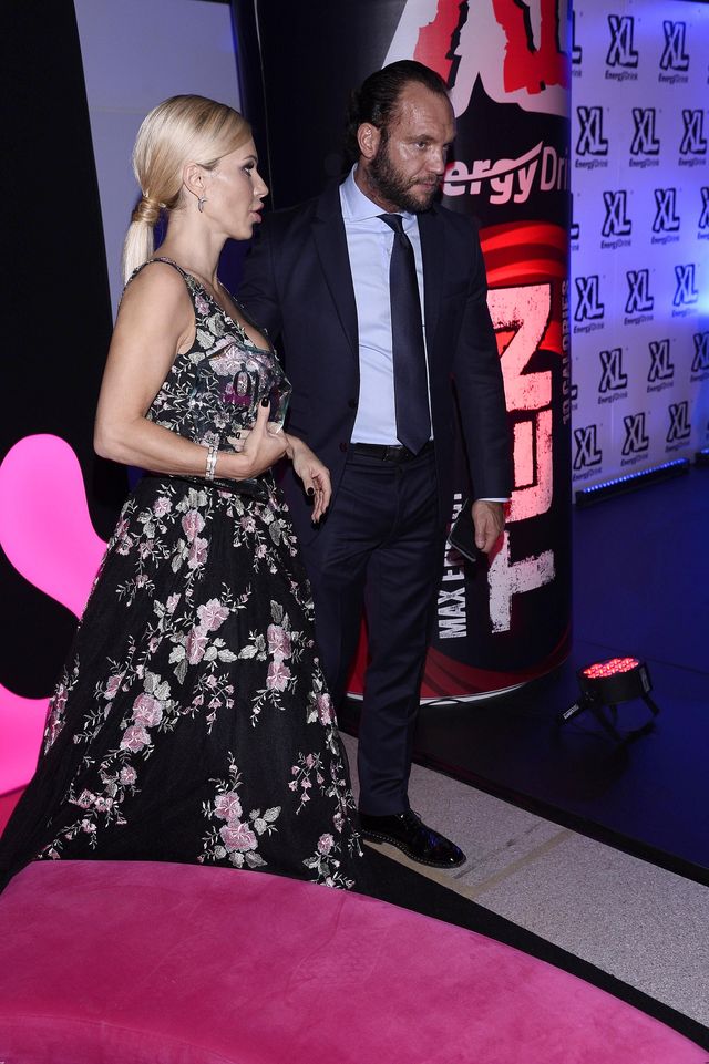 Doda i Emil bawią się telefonem Doda i Emil bawią się telefonem