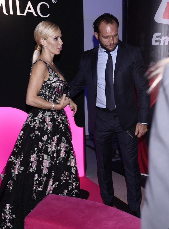 Doda i Emil bawią się telefonem Doda i Emil bawią się telefonem