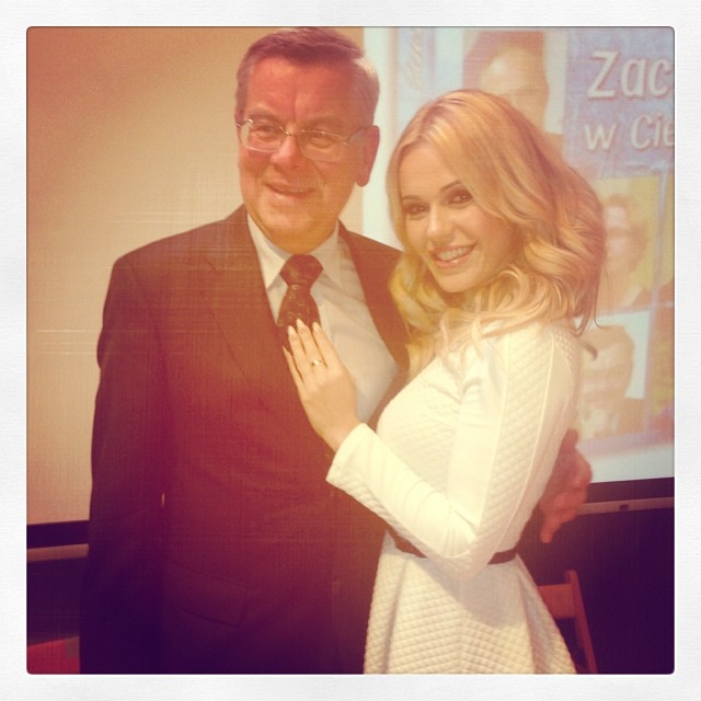 Jaki bojkot Dody? Elita podaje jej ręce i bierze autografy 