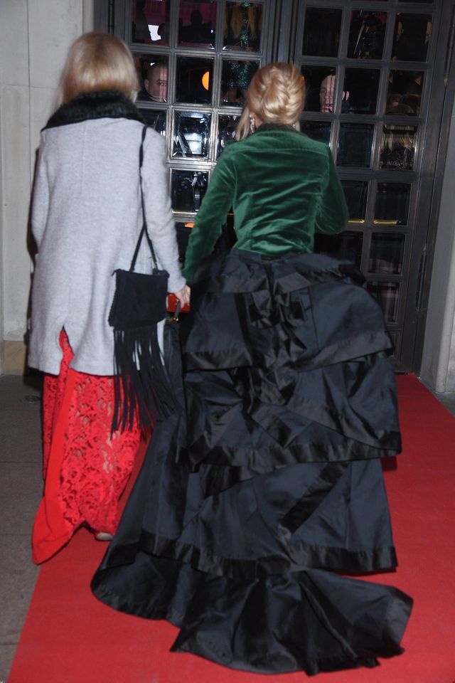 Doda na Różach gali pokazała skrzydła... (ZDJĘCIA) Doda na Różach gali pokazała skrzydła... (ZDJĘCIA)