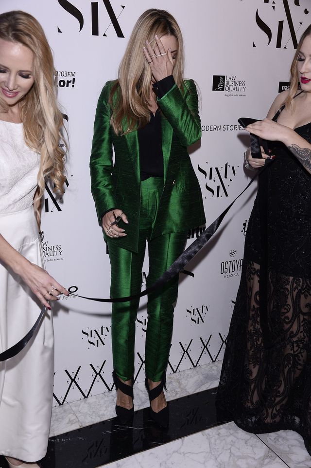 Doda pokazała fotkę z nową fryzurą - Fani: Wyglądasz jak Rozenek (Instagram) Doda pokazała fotkę z nową fryzurą - Fani: Wyglądasz jak Rozenek (Instagram)