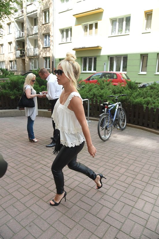 Doda na rozprawie w sądzie (FOTO)