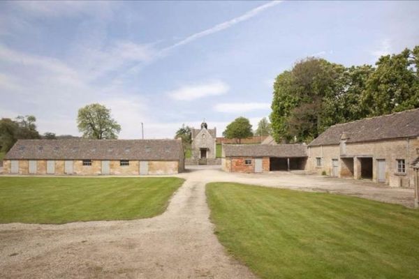 Oto nowy Beckingham Palace (FOTO)