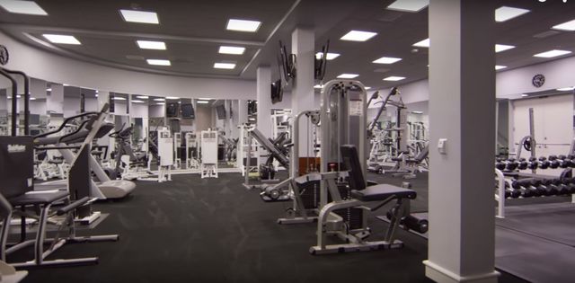 Dlaczego Michael Jordan nie może sprzedać tej willi? (VIDEO)