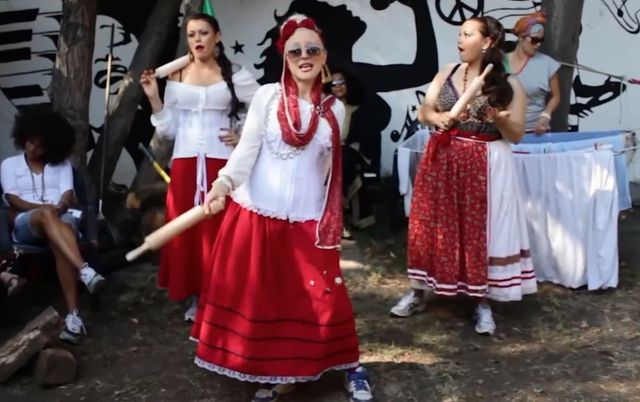 Las Balkanieras były przed Donatanem (VIDEO)