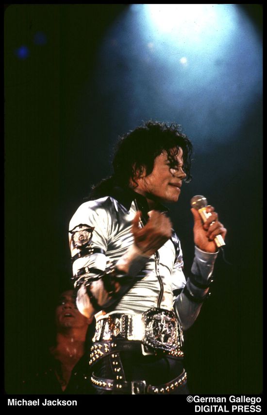 Szokujące wyznanie córki Michaela Jacksona: Ojciec został zamordowany! Szokujące wyznanie córki Michaela Jacksona: Ojciec został zamordowany!