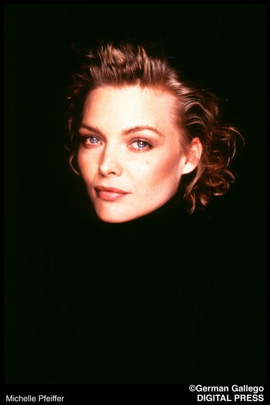 Czy Iza Miko to sobowtórka... Michelle Pfeiffer? (FOTO) Czy Iza Miko to sobowtórka... Michelle Pfeiffer? (FOTO)