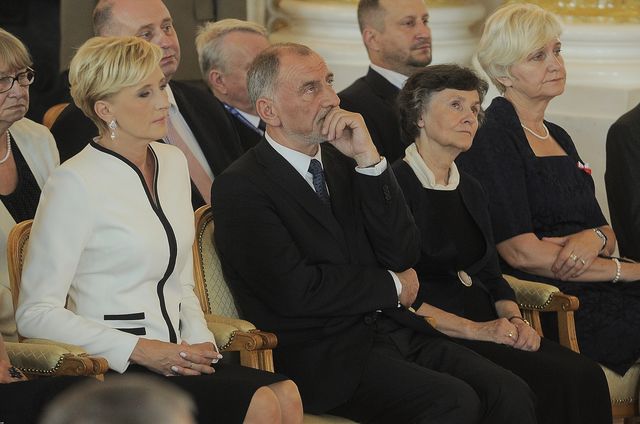 Jak Agata i Kinga Duda wypadły na nadaniu orderów? Jak Agata i Kinga Duda wypadły na nadaniu orderów?