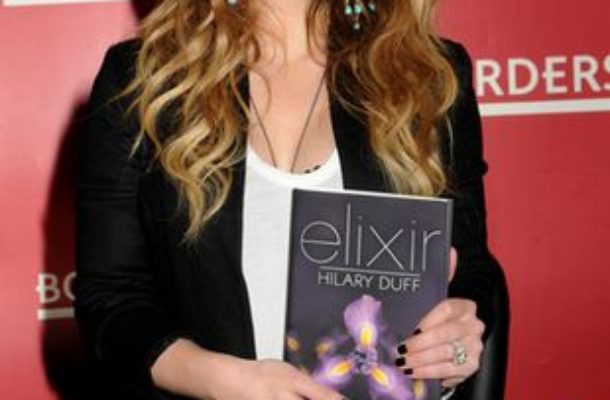 Hilary Duff odniosła sukces jako pisarka