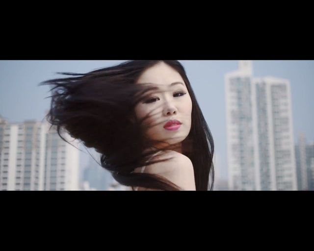 Nie zgadniecie, co promują te pupy! (FOTO+VIDEO) Nie zgadniecie, co promują te pupy! (FOTO+VIDEO)