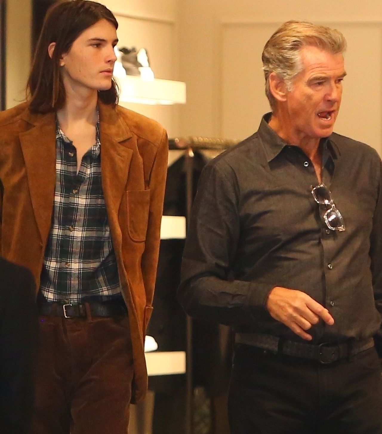 WOW! 21-letni syna Pierce'a Brosnana, Dylan, wyrósł na przystojniaka (ZDJĘCIA)