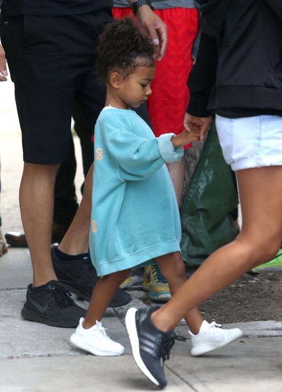 Kim Kardashian boi się o dzieci Kim Kardashian boi się o dzieci