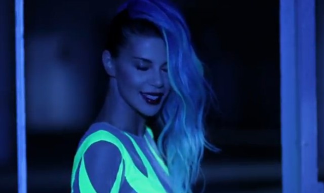 Edyta Górniak w teledysku Consequences (VIDEO)