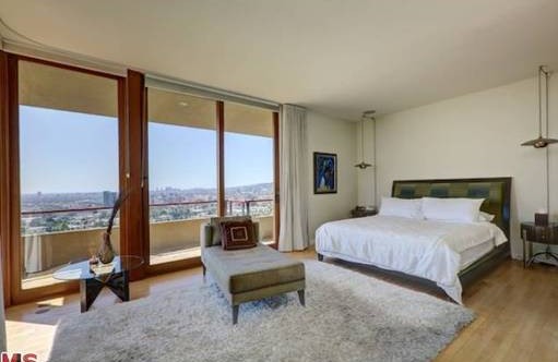 Zac Efron kupił sobie nowy dom (FOTO)