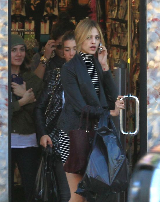 Nowa dziewczyna Liama Hemswortha ma wiele wspólnego z Miley