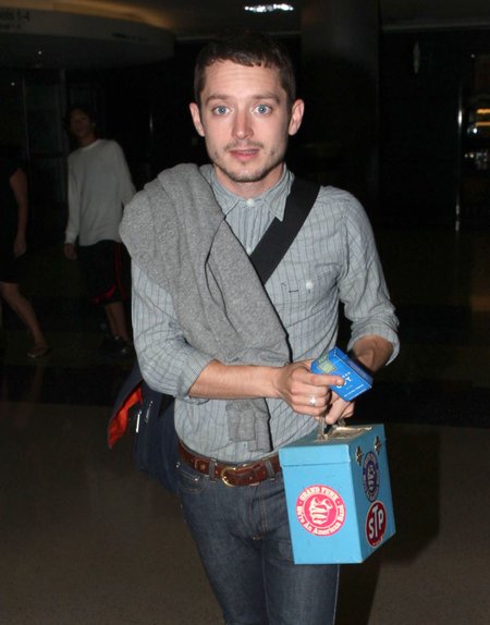 Elijah Wood dorósł... i zbrzydł (FOTO)