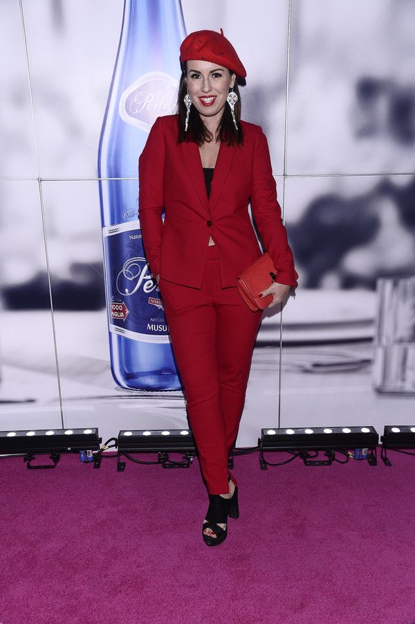 Znana dziennikarka próbuje swych sił na planie serialu (ZDJĘCIA) Znana dziennikarka próbuje swych sił na planie serialu (ZDJĘCIA)