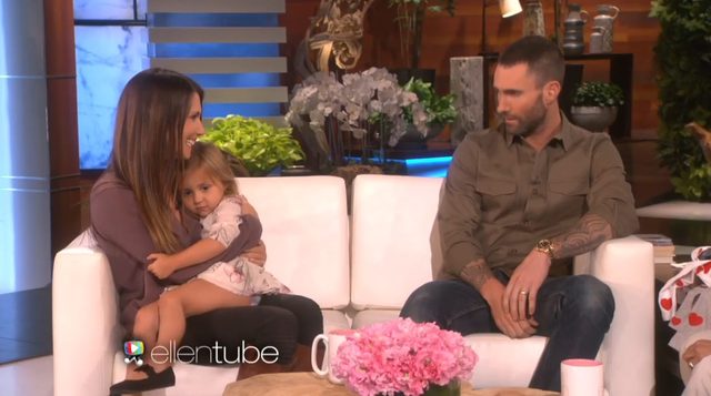 Adam Levine spotkał się z małą fanką, która płakała...