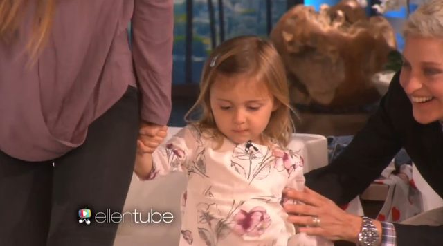 Adam Levine spotkał się z małą fanką, która płakała...