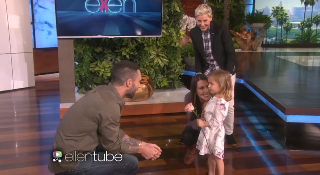 Adam Levine spotkał się z małą fanką, która płakała...