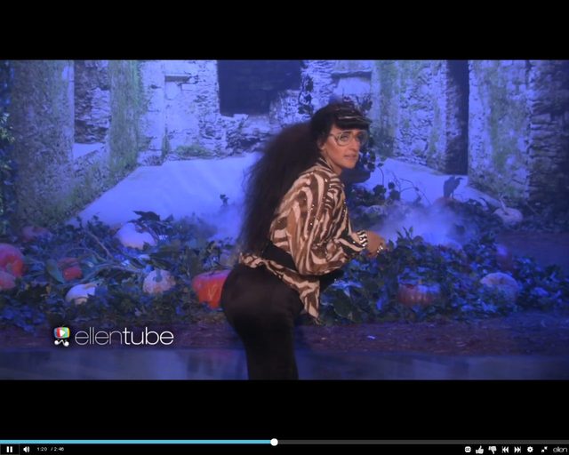 HIT SIECI. Ellen Degeneres jako zaginiona siostra Kardashian