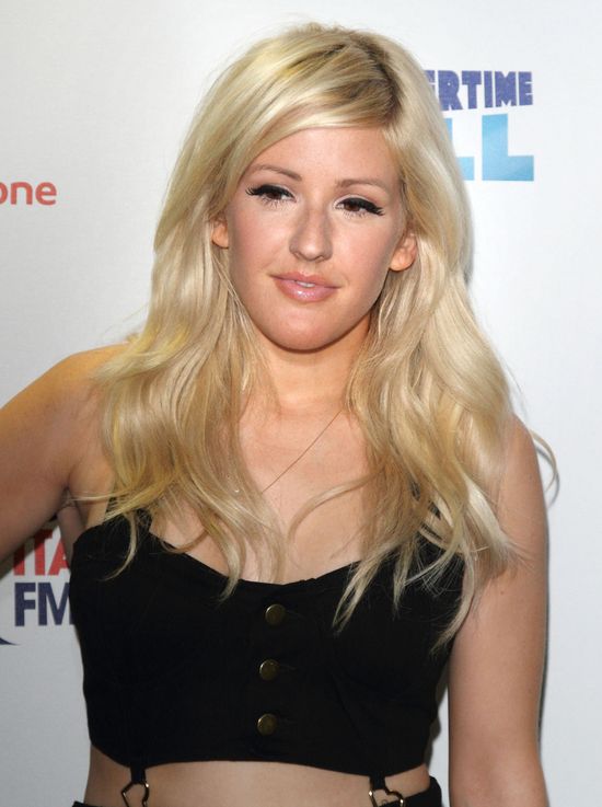 Blondynki pokazały nogi (FOTO)