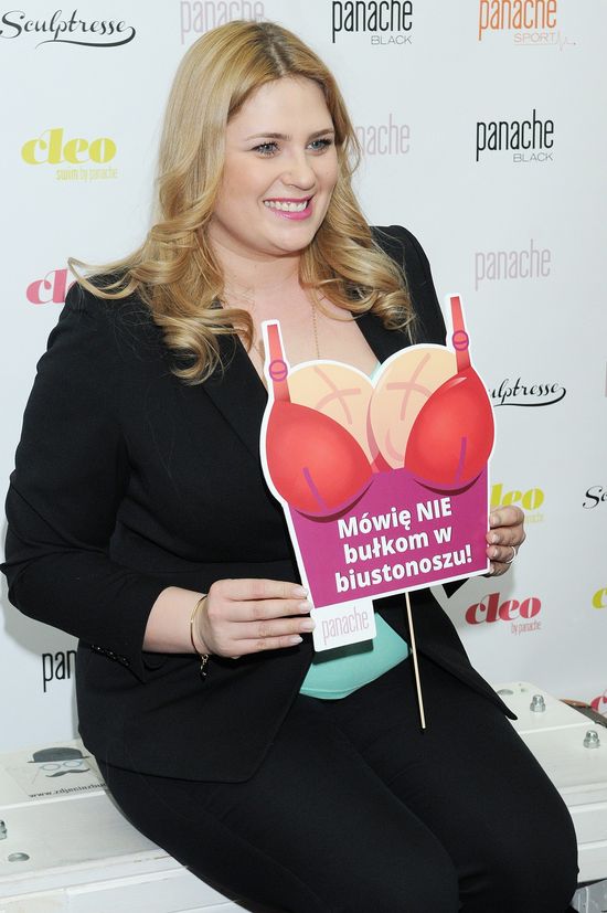 Gwiazdy mówią NIE bułkom w stanikach (FOTO)