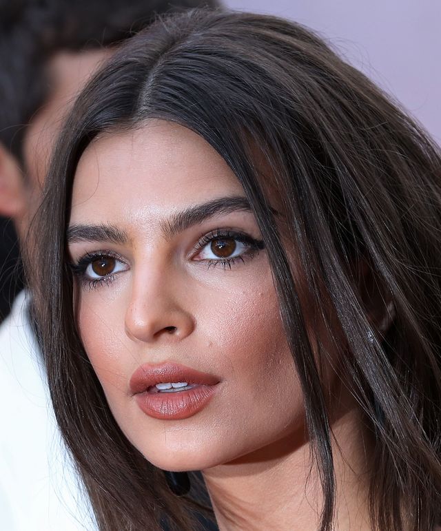 Kiedy pojawiła się w TEJ kreacji, fotoreporterzy przestali się patrzeć na innych