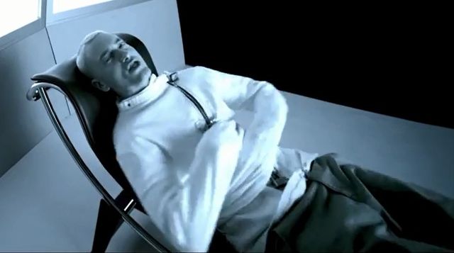 Jest już teledysk do The Monster Rihanny i Eminema! (VIDEO)