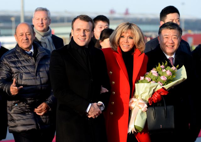 Zobaczcie, co się stało z twarzą Brigitte Macron (ZDJĘCIA)