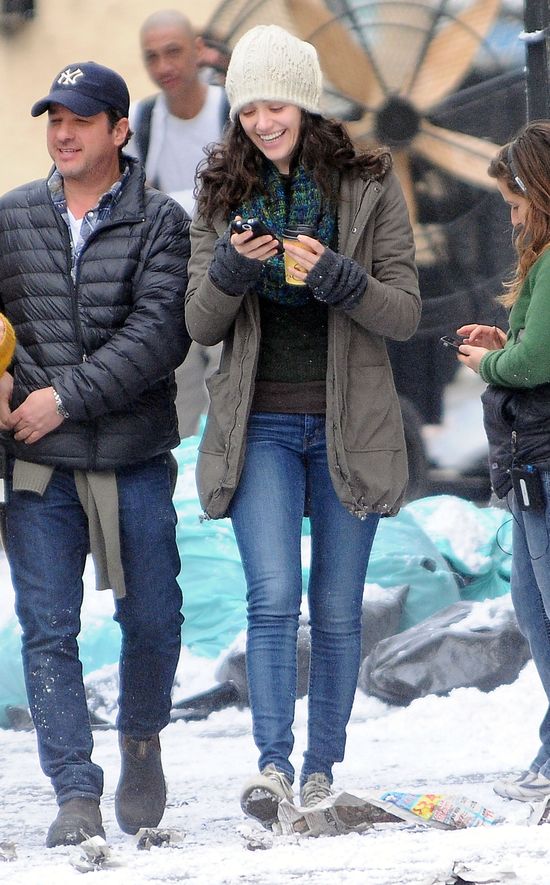 Czemu Emmy Rossum tak rozpacza? (FOTO)