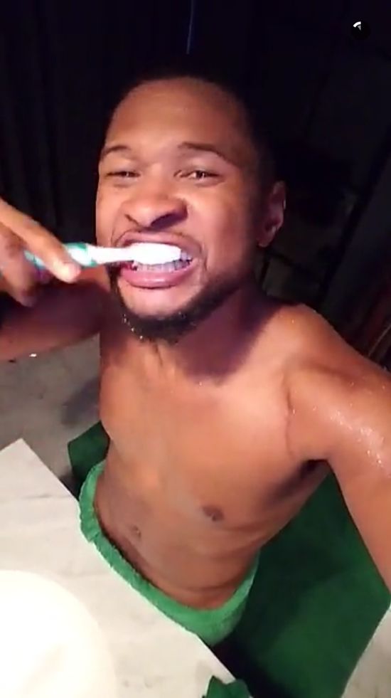 Usher pochwalił się na Snapchacie swoim... przyrodzeniem