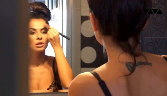 Co pokazała Natalia Siwiec w pierwszym odcinku swojego show? Co pokazała Natalia Siwiec w pierwszym odcinku swojego show?