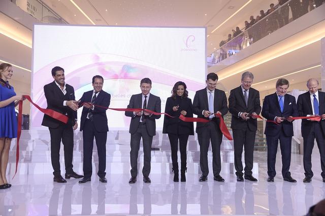 Jak Eva Longoria bawiła się na otwarciu centrum handlowego w Poznaniu? (FOTO)