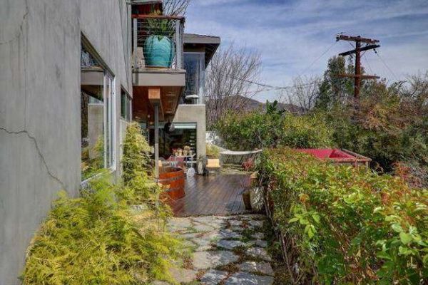 To po tym domu Eva Mendes chodziła nago... (FOTO)