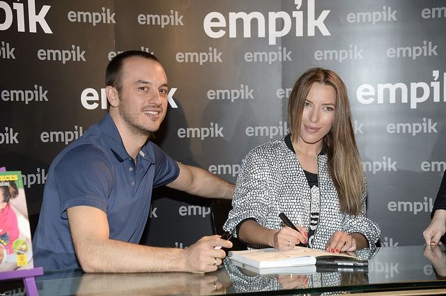 Ewa Chodakowska promuje nową książkę (FOTO) Ewa Chodakowska promuje nową książkę (FOTO)