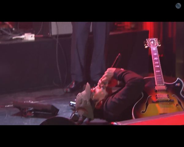 FENOMENALNY Jimmy Fallon naśladuje Bono z U2 [VIDEO]