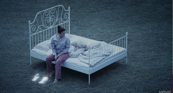 Urodzinowy teledysk Ewy Farnej (VIDEO) Urodzinowy teledysk Ewy Farnej (VIDEO)