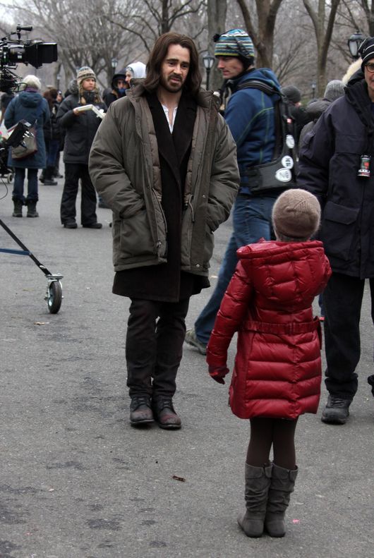 Zarośnięty Colin Farrell i piękna Jennifer Connely na planie