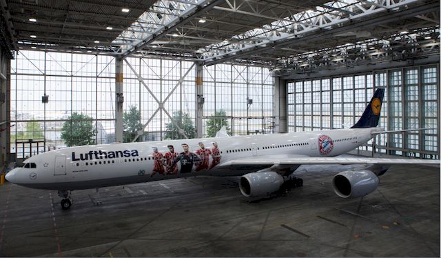 Wizerunek Roberta Lewandowskiego trafił na samolot Lufthansy! 