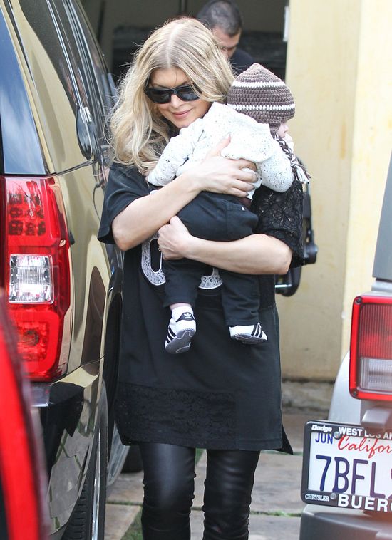 Fergie perfekcyjną mamą? (FOTO) Fergie perfekcyjną mamą? (FOTO)