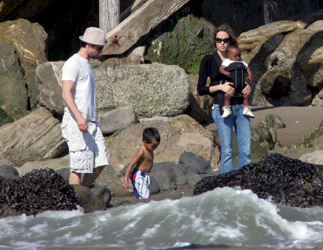 Brad Pitt w końcu zobaczył swoje dzieci! Angelina Jolie zezwoliła na...